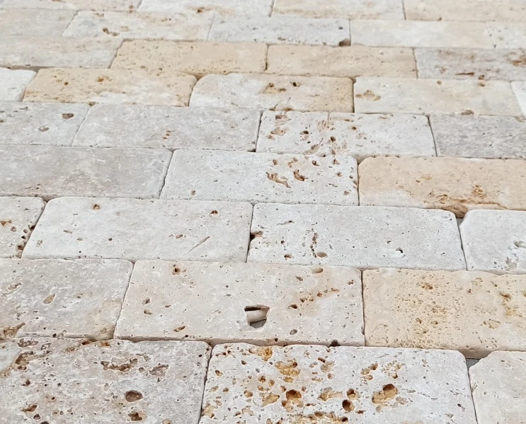 Trawertyn-PLTYKI-DEKORACYJNE-elewacyjne-travertine-claasico-ivory.png