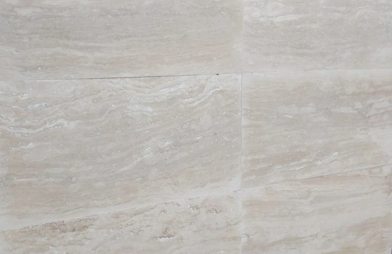 Trawertyn-PLTYKI-scienne-podlogowe-travertine-claasico-ivory.png